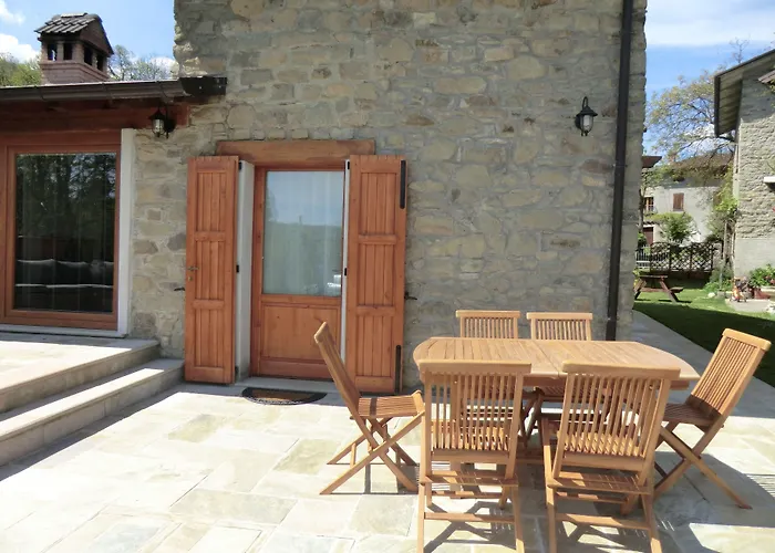 Le Peschiere 4* Montefiorino